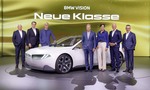 2828 obyvateľov dedinky rozhoduje o budúcnosti BMW, v napätí je celý vrcholový manažment