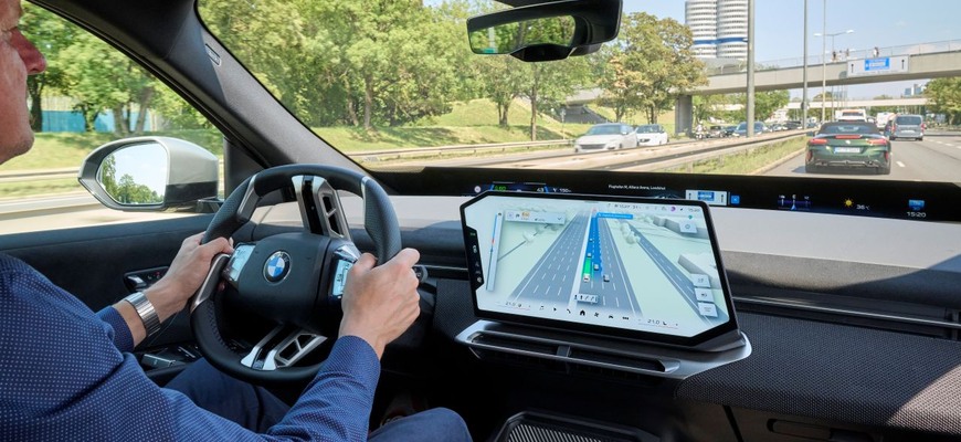 BMW navigácia spojí sily s asistenčnými systémami