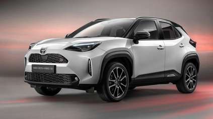 TOYOTA YARIS CROSS PRIŠLA PRI TECHNICKOM FACELIFTE O ZÁKLADNÝ MOTOR, NAHRADÍ HO SILNEJŠÍ HYBRID