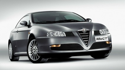 Alfa Romeo GT oslávila 20 rokov od premiéry, bola to posledná Alfa so slávnym šesťvalcom Busso
