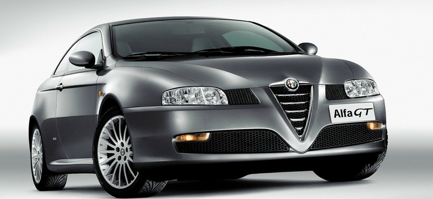 Alfa Romeo GT oslávila 20 rokov od premiéry, bola to posledná Alfa so slávnym šesťvalcom Busso