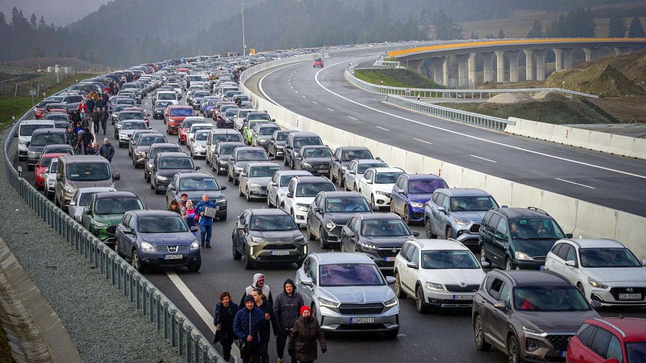 OTVORENIE TUNELA VIŠŇOVÉ - NIE JE HANBOU BYŤ ZVEDAVÝ!