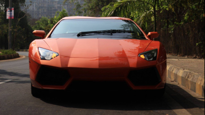 TOTO LAMBORGHINI AVENTADOR SA NARODILO AKO HONDA ACCORD