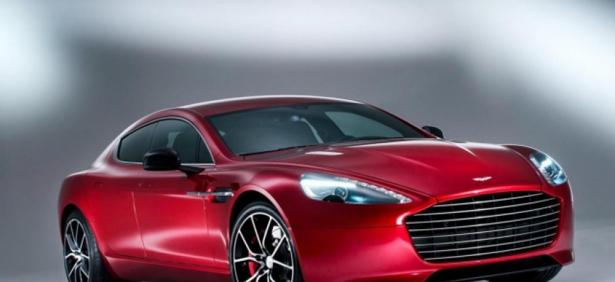 Aston Martin Rapide dostal 