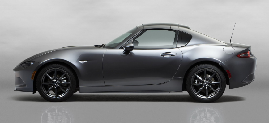 Mazda MX-5 RF je veľkým prekvapením s pevnou strechou