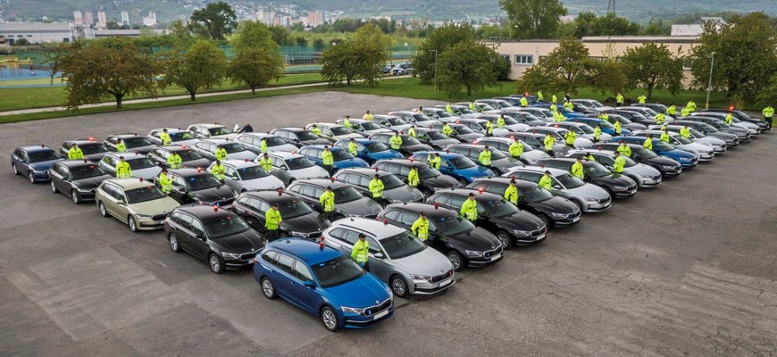 Škoda Superb a Octavia v službách Polície SR, nové neoznačené autá už jazdia po cestách