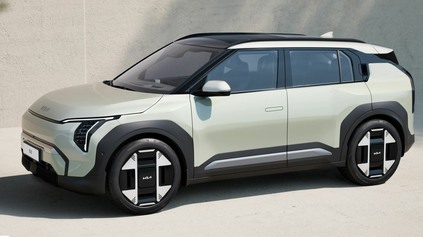 NOVÁ KIA EV3 OFICIÁLNE. VYŠLIAPNE SI NA VOLVO EX30 I MEGANE E-TECH, SĽUBUJE DOJAZD 600 KM