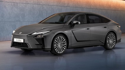 NOVÝ LEXUS ES A TECHNICKÉ DETAILY. NA VÝCHODE A ZÁPADE EURÓPY MÁ INAK NALADENÉ MOTORY