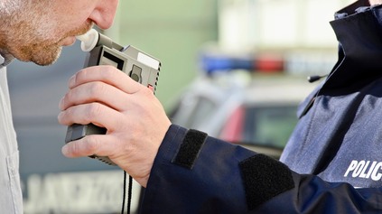 CHYSTÁTE SA NA VÝLET PO EURÓPE? RÔZNE KRAJINY SA NA LIMIT ALKOHOLU V KRVI POZERAJÚ INAK!