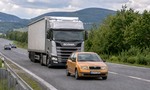 Za toto vás kamionisti nenávidia: Najčastejšie zlozvyky vodičov osobných áut