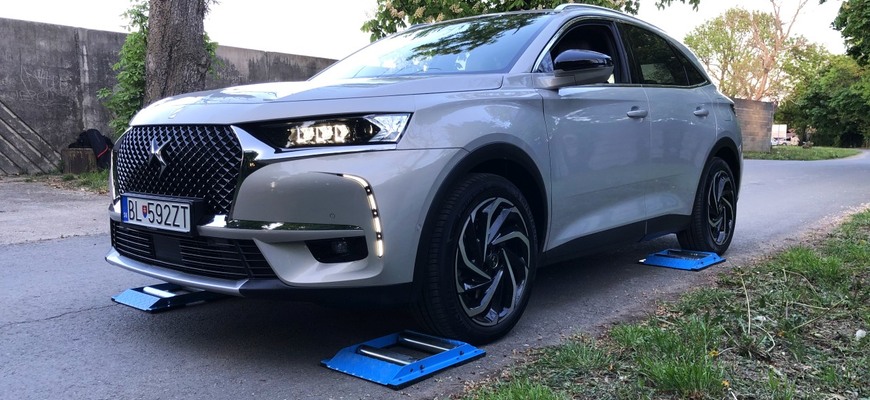 DS7 Crossback E-Tense 4x4 test