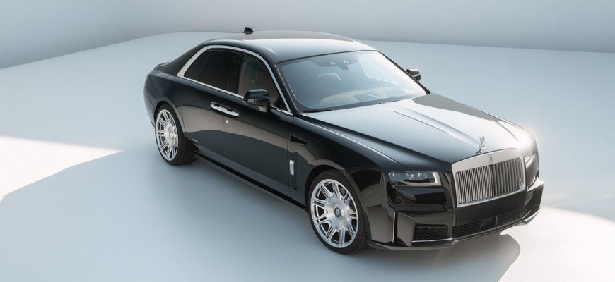 SPOFEC Ghost. Novitec si dovolil siahnuť na Rolls-Royce, výsledok vyzerá prekvapivo dobre