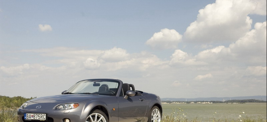 Test: Mazda MX-5 2.0i Hardtop Revolution