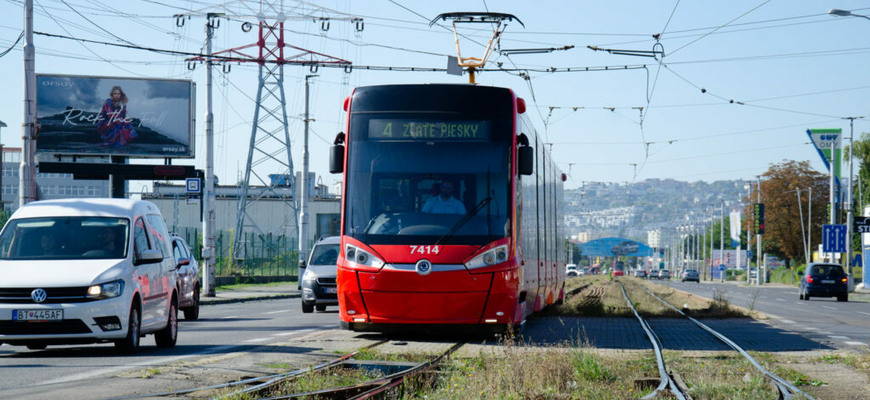 Električka usmrtila chlapca. Muži zákona zverejnili video, nie je naň pekný pohľad