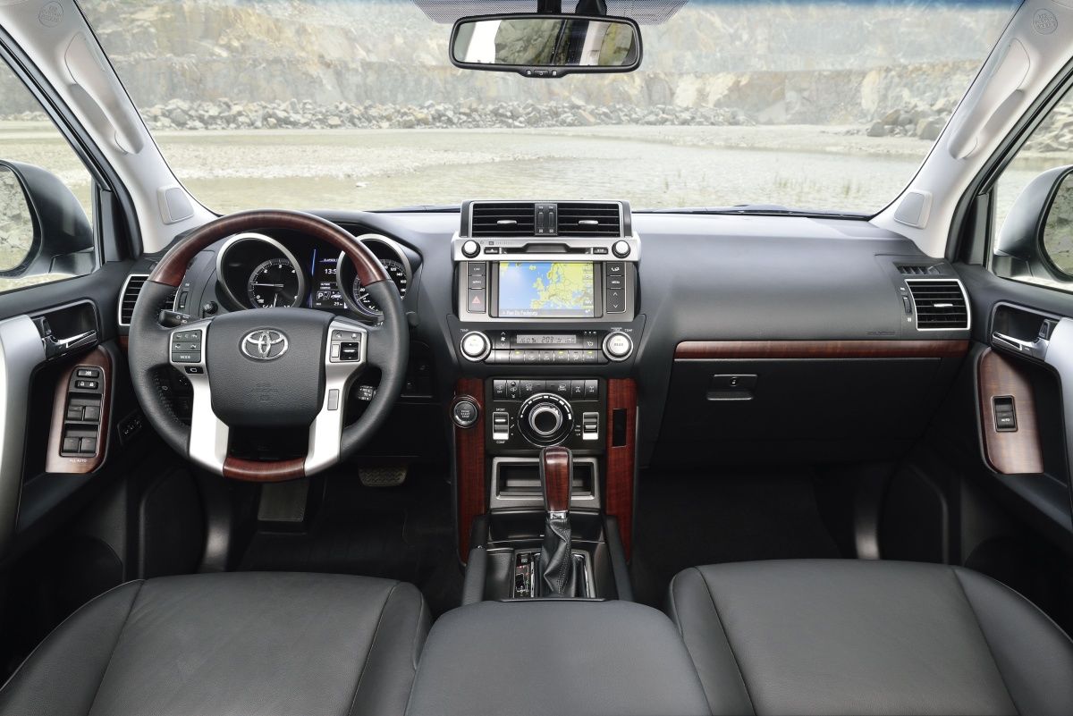Interiér modernizovanej Toyota Land Cruiser