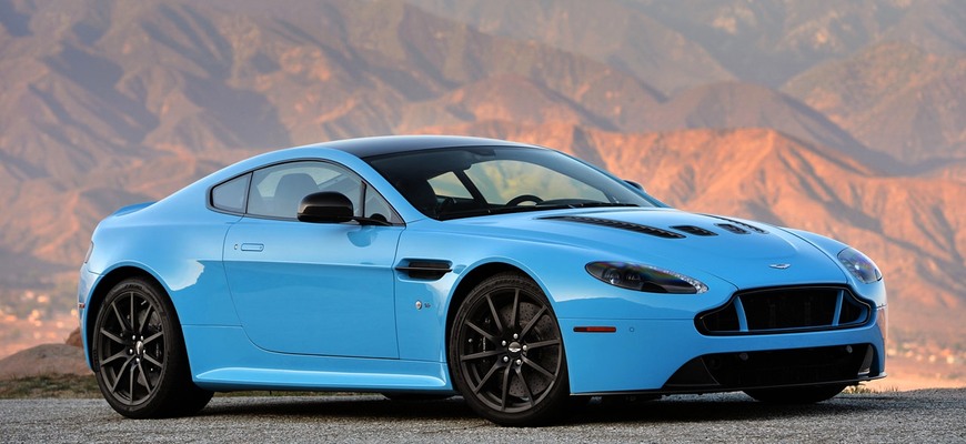 Aston Martin neplánuje hybridy. Lepšie autá chce klasickou cestou