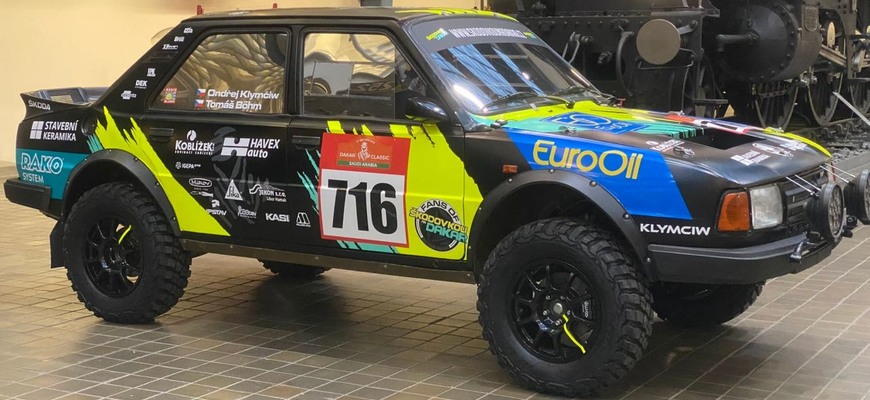 Dakar 2022: Škoda 130 LR sa vracia na miesto činu. Zodvihla sukne a chce zvíťaziť