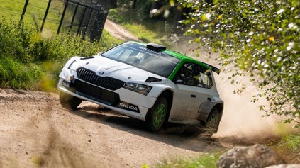 HOTOVOŠKODA POSIELA NA TRH NOVINKU. FABIA RALLY2 EVO 2021 MÁ VYŠŠÍ VÝKON, NOVÉ DIFERENCIÁLY A ZRÝCHLILA