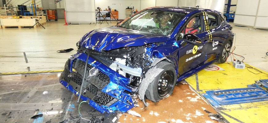 Nový Renault Clio v Euro NCAP nedosiahol na plný počet hviezd. Zaváhal v dôležitej veci