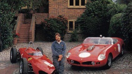 CHRIS REA: AUTÁ VNÍMAL AKO DOMOV A ŠOFÉROVANIE AKO ZNOVUOBJAVOVANIE SAMÉHO SEBA