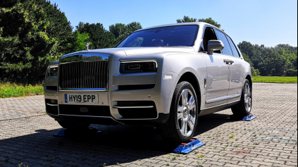 Rolls-Royce Cullinan 4x4 test