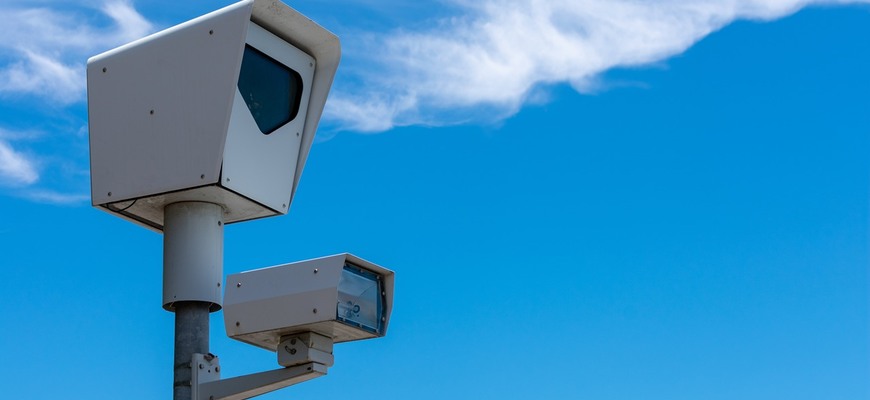 Nový zákaz vjazdu vynútia kamery: Pretláčajú koniec áut v centre veľkomesta neďaleko SR
