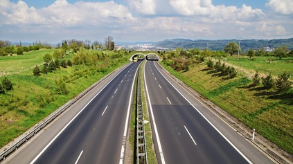 TENTO ROK VRAJ DOSTANEME 50 KM DIAĽNIC. KTO DOHLIADNE NA ICH KVALITU?