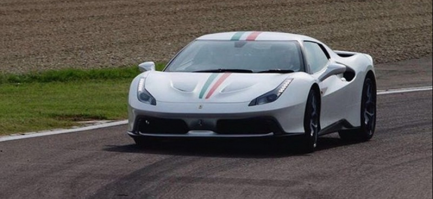 Nový záhadný superšport Ferrari, bude to Dino?