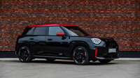 TEST MINI ACEMAN JCW: JE POTREBNÝ VRCHOL PONUKY?