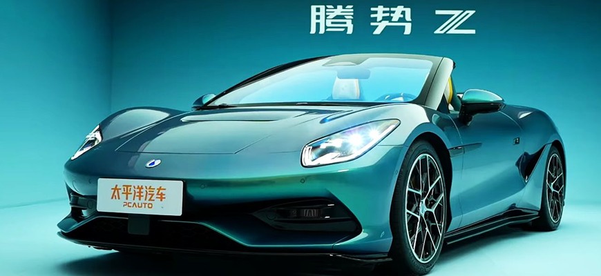 Čína špeciálne pre Európu: nová Denza Z ako štvormiestny 1000-koňový kabriolet!