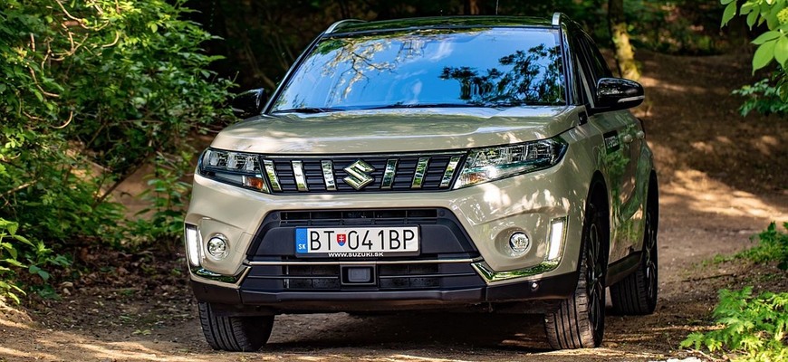 Práve testujeme nové Suzuki Vitara 1.5 Dualjet Hybrid. Pýtajte sa, čo vás zaujíma