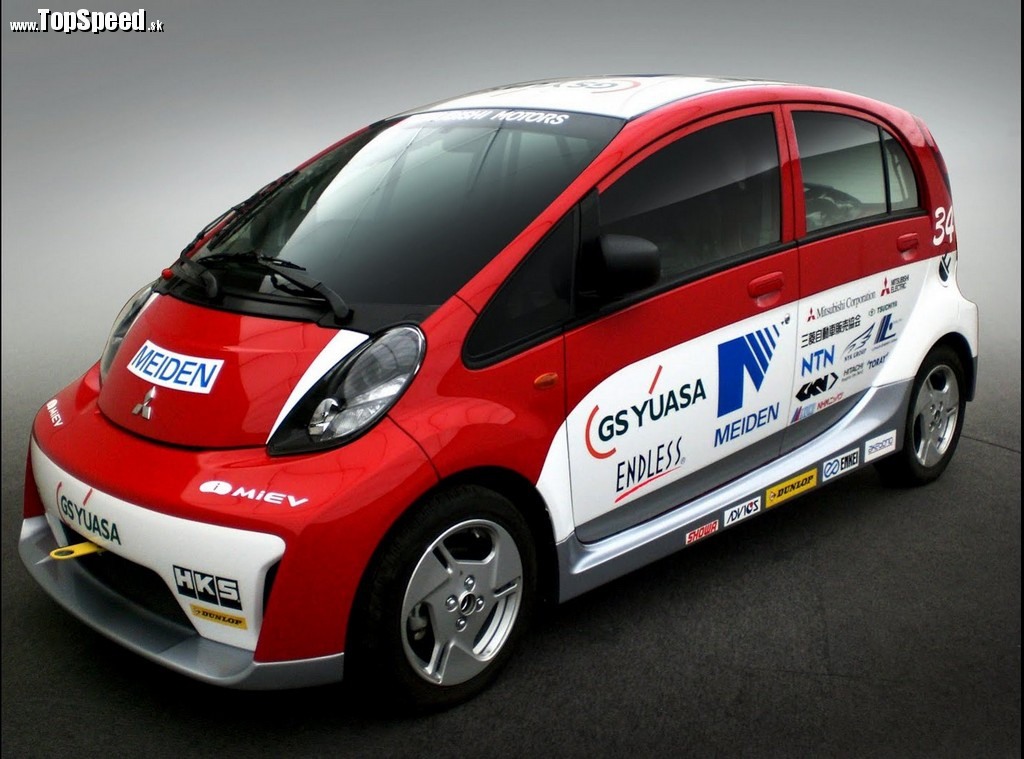 Mitsubishi do boja nasadí aj druhý i-MiEV, ktorý sa viac podobá na sériovú verziu.