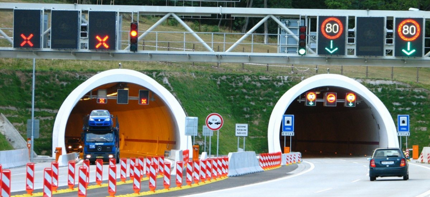 Dopravu severozápadu Bratislavy už 10 rokov zachraňuje tunel Sitina