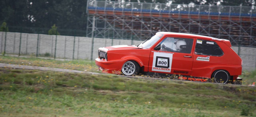 Ani dážď neodradil jazdcov od ČS autoslalom v Driving Academy