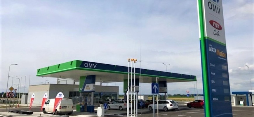 Na rýchlostnej ceste R7 otvorili dve čerpacie stanice OMV