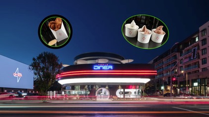 TESLA BURGER V TESLA DINER HOLLYWOOD: PRVÁ REŠTAURÁCIA OD ELONA MUSKA!