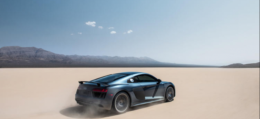 Audi R8 sa popreháňalo po Death Valley