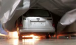 Nemci vyvinuli nový automatický protipožiarny systém pre horiaci elektromobil, ecell-guard