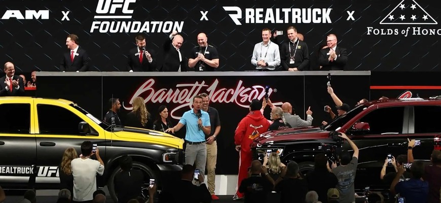 Šéf UFC dal 1,5 milióna dolárov za dva pickupy. Ram 1500 Rumble Bee SRT má vyše 900 koní