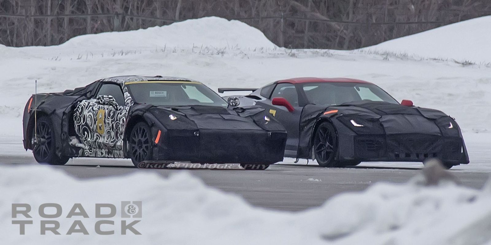 Corvette s motorom v strede: plusy a mínusy