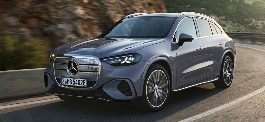 Nový Mercedes GLC má slovenskú cenu. Koľko stojí v porovnaní s novým BMW iX3?