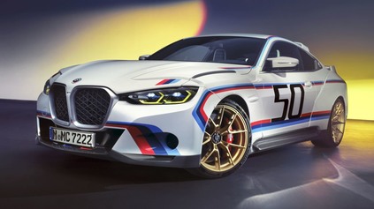 Batmobil je späť. Nemci predstavili nové BMW 3.0 CSL, má 560 koní a manuálnu prevodovku
