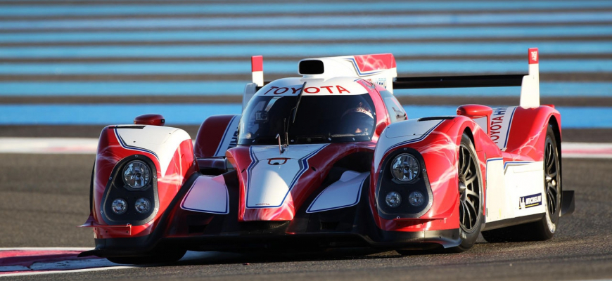 Ostrá Toyota TS030 HYBRID ukazuje budúcnosť hybridov