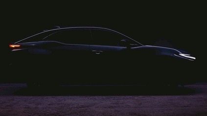 ELEKTROMOBILY ODMIETALA, TERAZ ZNAČKA V PRIEBEHU PÁR MESIACOV ODHALÍ UŽ DRUHÝ BATÉRIOVÝ CROSSOVER