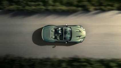 JE NAJRÝCHLEJŠÍ KABRIOLET ASTON MARTIN VANQUISH VOLANTE?