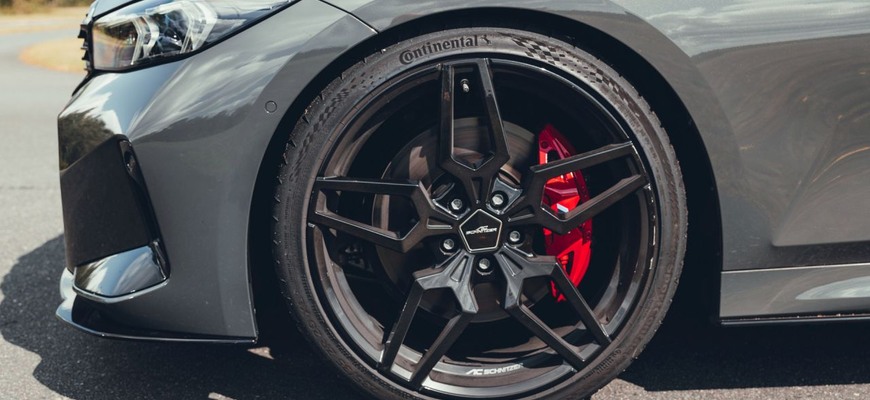 Continental vyhráva testy, ale nie bez súpera. V športovej triede mieša karty Pirelli