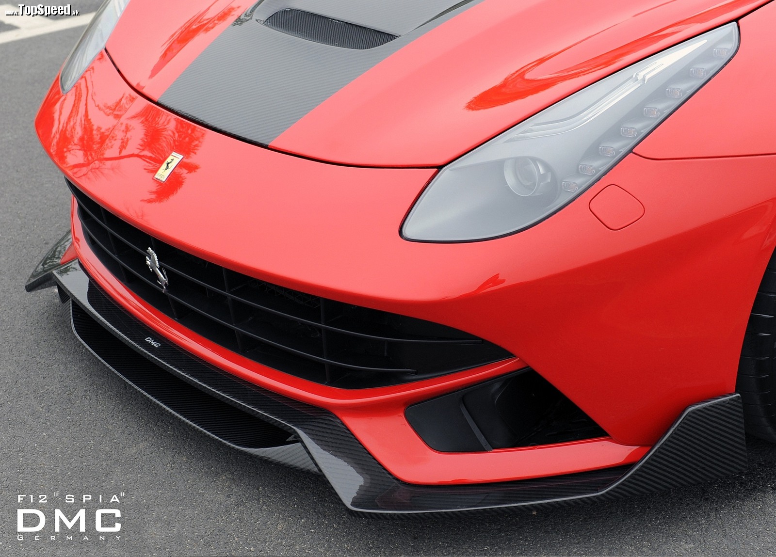 Ferrari F12berlinetta 