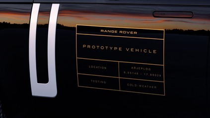 NOVÝ RANGE ROVER ELECTRIC: VYŽENIE BATÉRIOVÝ POHON JEHO VÁHU MEDZI NÁKLADNÉ AUTÁ?!