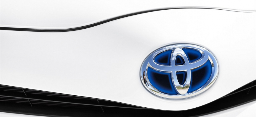 Toyota stále vyrába najviac áut na svete. Konkurencia je blízko