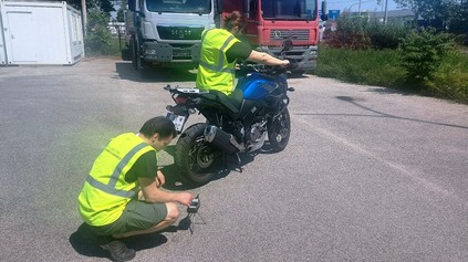 HLUČNOSŤ MOTORIEK JE STÁLE VEĽKÝ PROBLÉM. STK SA PRETO ZAMERAJÚ NA DÔKLADNEJŠIE KONTROLY